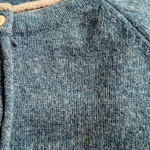 Irish made Cashmere Women's Cardigan Sweater - Picture 9 of 9